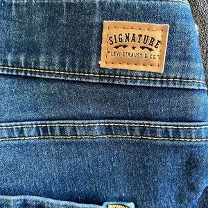 Levi’s signature pull on skinny - 18